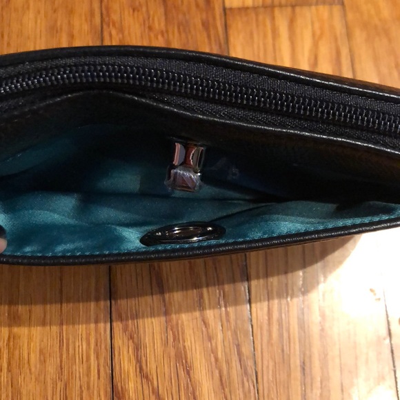 Coach Black Leather Style Wristlet - Picture 3 of 6
